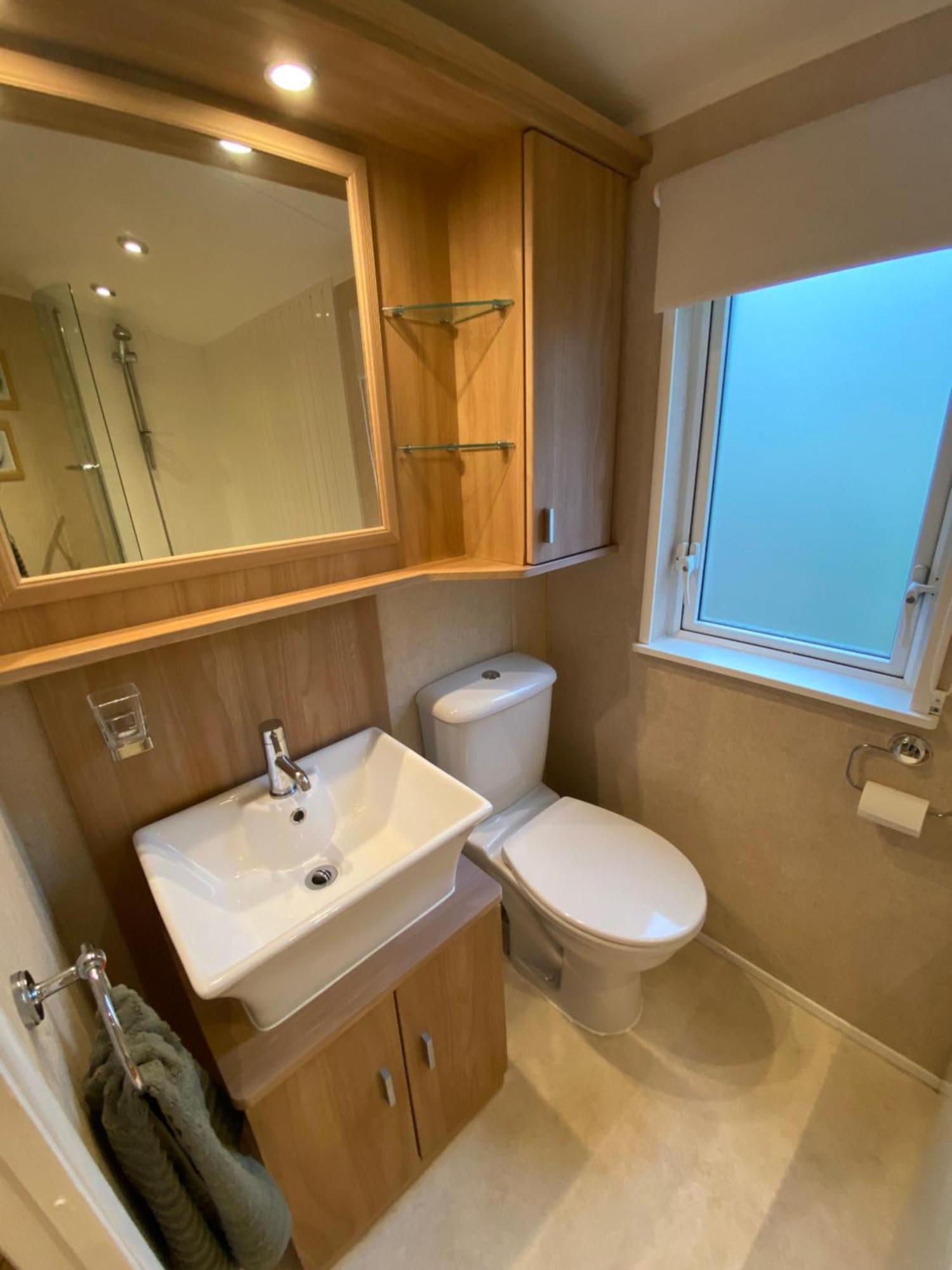 Red Squirrel Lodge Sandown Bagian luar foto