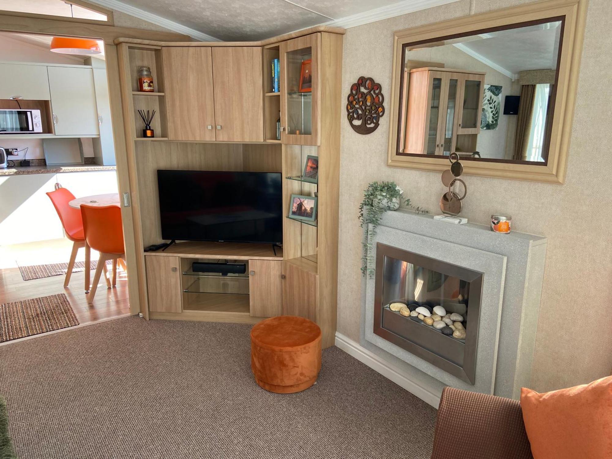 Red Squirrel Lodge Sandown Bagian luar foto