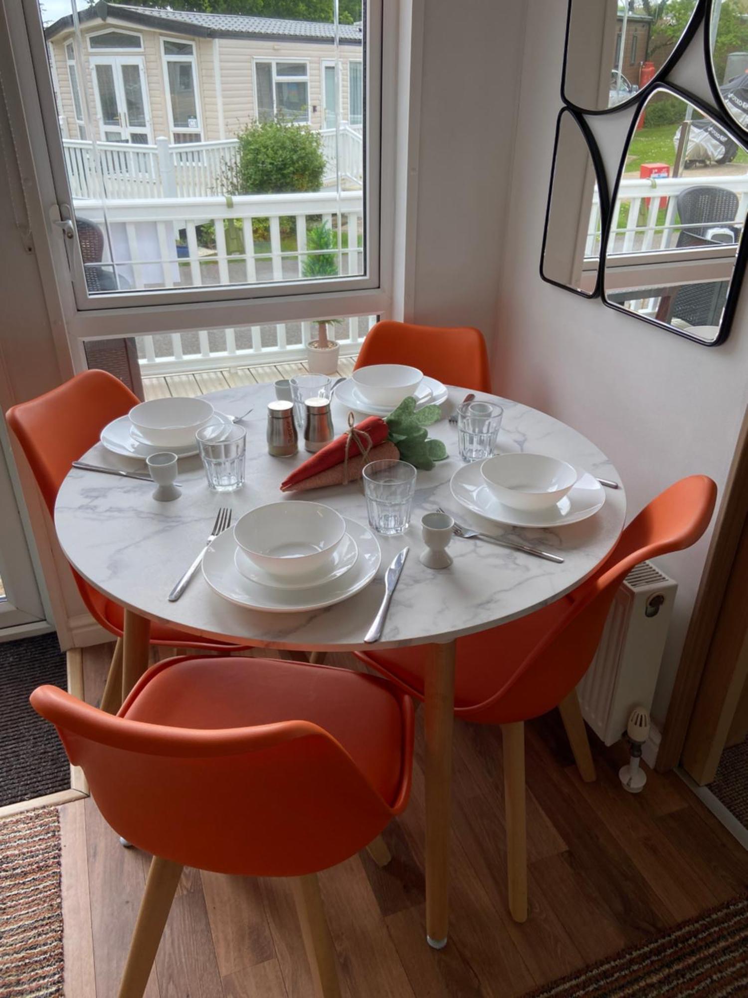 Red Squirrel Lodge Sandown Bagian luar foto